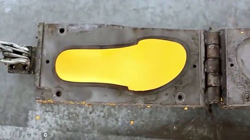 工廠實(shí)拍,橡膠鞋墊制造過程,鞋舒不舒服全靠它